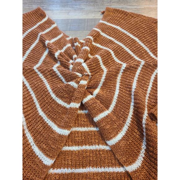 Love tree medium women's knit sweater with tie knot back - Picture 4 of 9